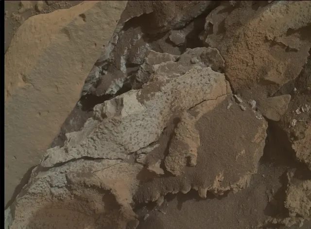 Sol 3451: Mars Hand Lens Imager (MAHLI)