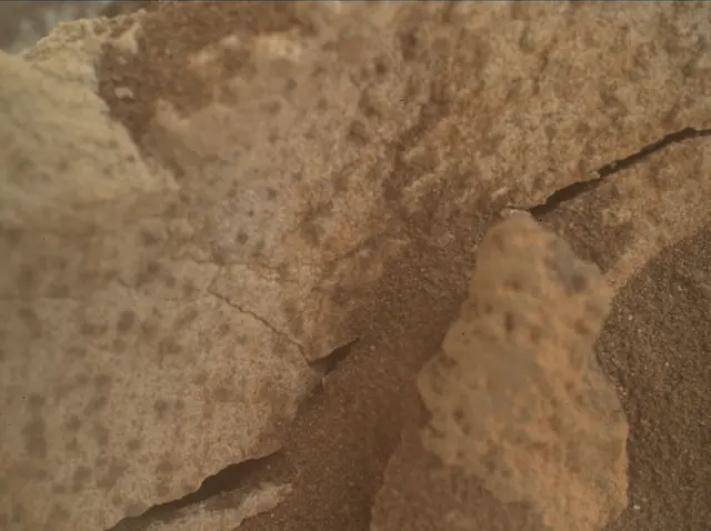 Sol 3451: Mars Hand Lens Imager (MAHLI)