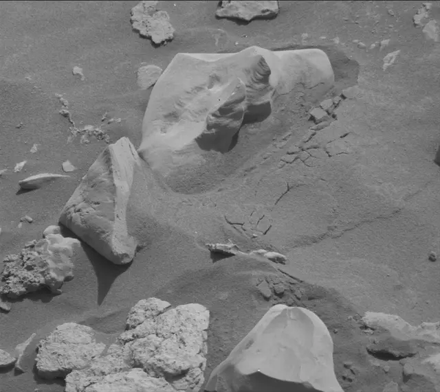 Sol 3453: Mast Camera (Mastcam)