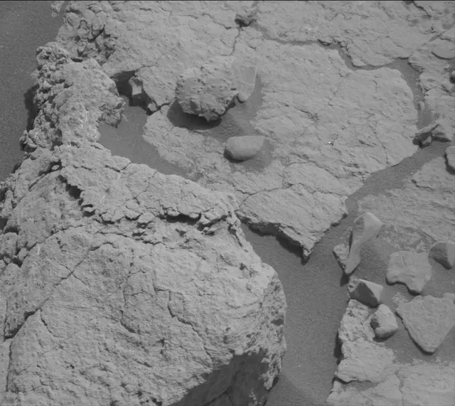 Sol 3453: Mast Camera (Mastcam)