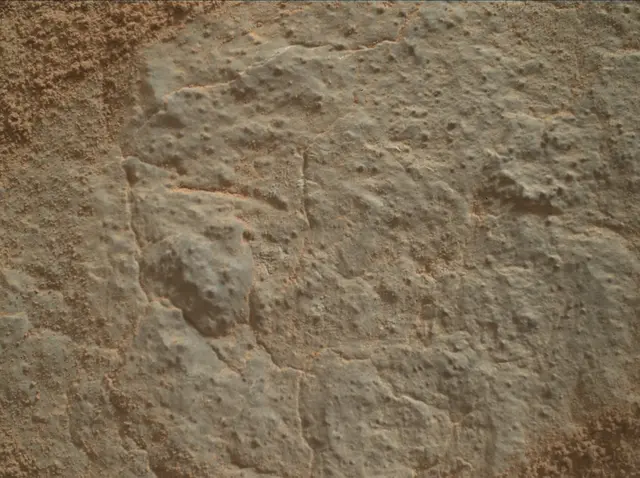Sol 3453: Mars Hand Lens Imager (MAHLI)