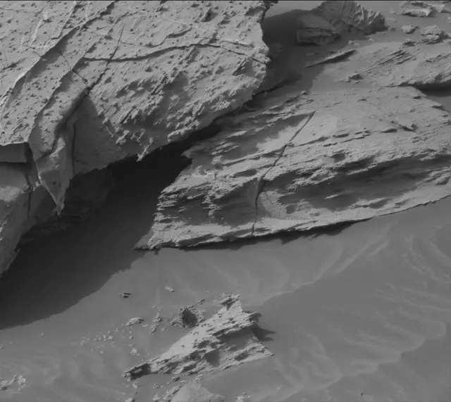 Sol 3460: Mast Camera (Mastcam)