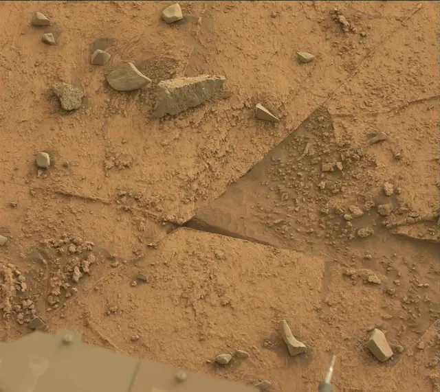 Sol 3462: Mast Camera (Mastcam)
