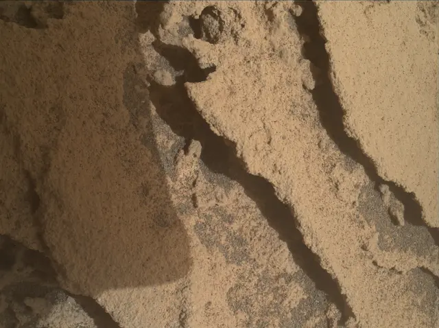 Sol 3462: Mars Hand Lens Imager (MAHLI)