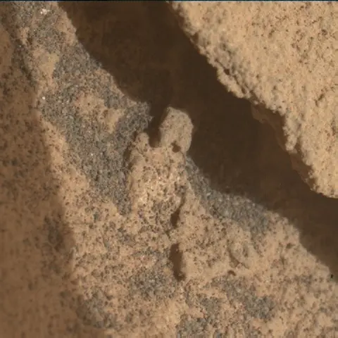 Sol 3462: Mars Hand Lens Imager (MAHLI)
