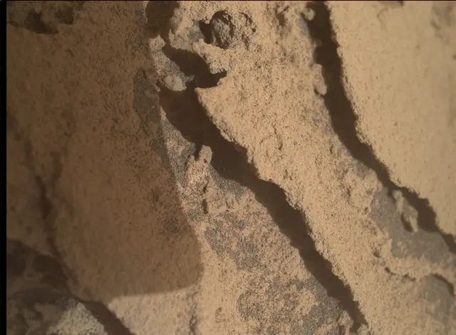Sol 3462: Mars Hand Lens Imager (MAHLI)