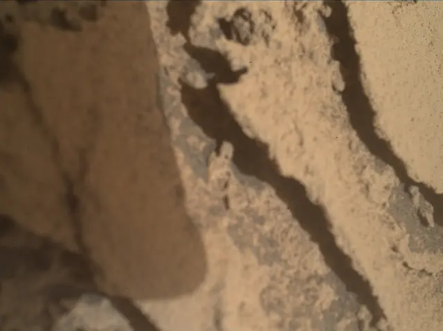 Sol 3462: Mars Hand Lens Imager (MAHLI)