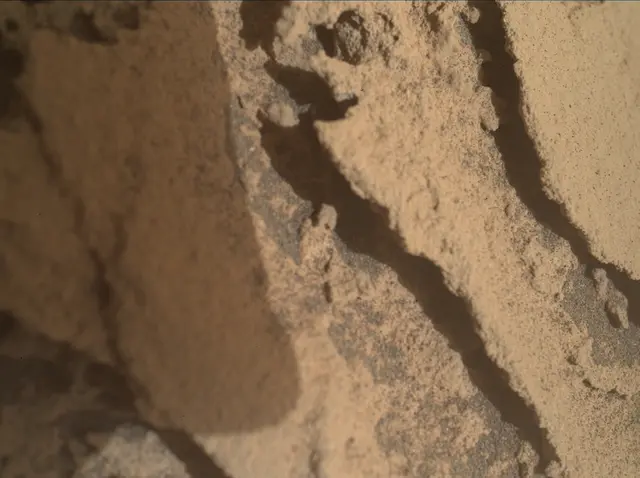 Sol 3462: Mars Hand Lens Imager (MAHLI)