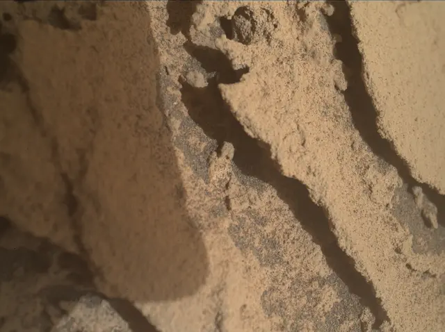 Sol 3462: Mars Hand Lens Imager (MAHLI)
