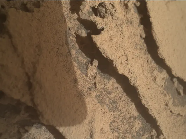 Sol 3462: Mars Hand Lens Imager (MAHLI)