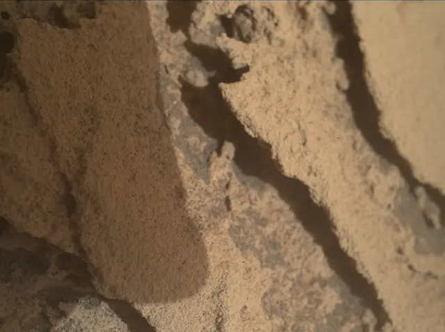 Sol 3462: Mars Hand Lens Imager (MAHLI)