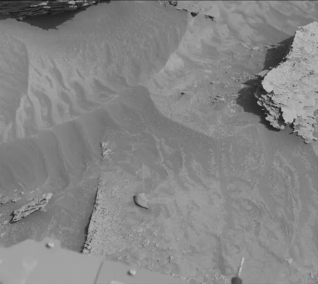 Sol 3463: Mast Camera (Mastcam)