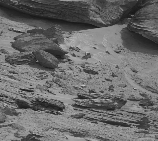 Sol 3465: Mast Camera (Mastcam)
