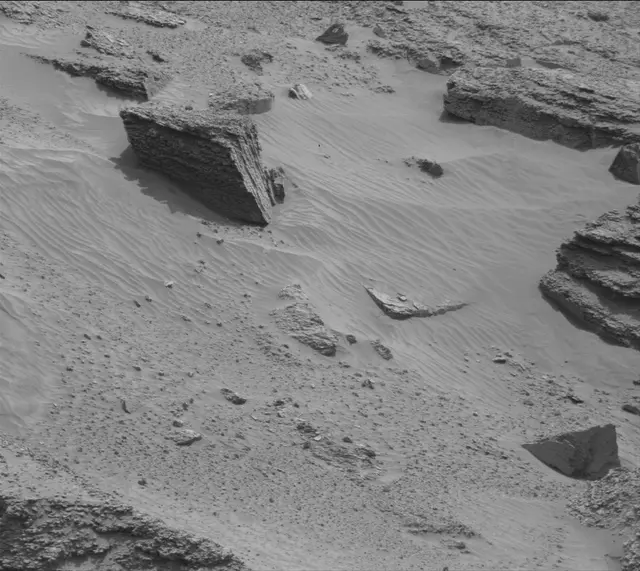 Sol 3465: Mast Camera (Mastcam)