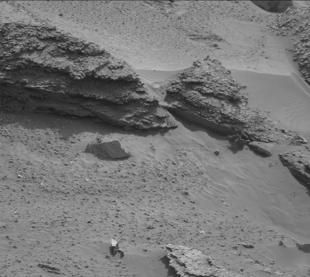 Sol 3465: Mast Camera (Mastcam)