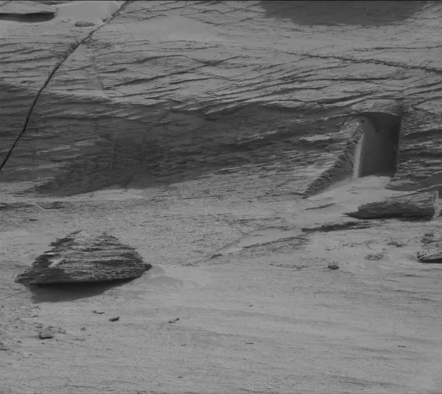 Sol 3466: Mast Camera (Mastcam)