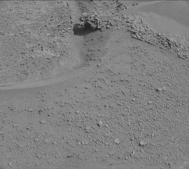 Sol 3467: Mast Camera (Mastcam)