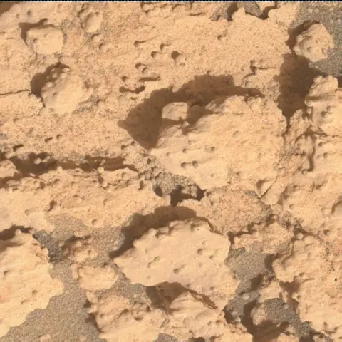 Sol 3469: Mars Hand Lens Imager (MAHLI)