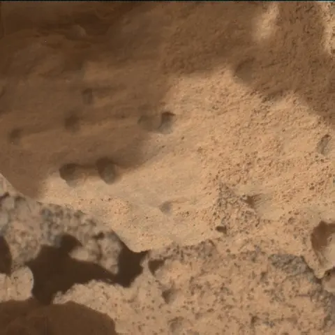 Sol 3469: Mars Hand Lens Imager (MAHLI)