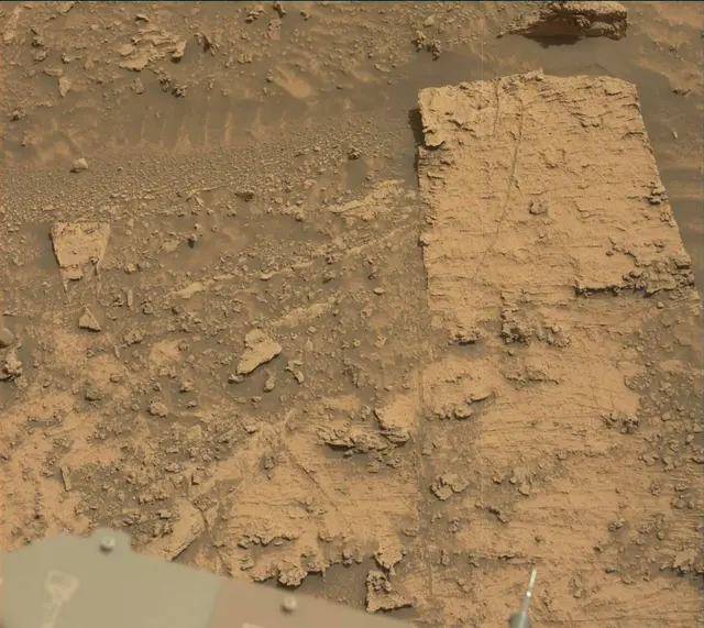 Sol 3472: Mast Camera (Mastcam)