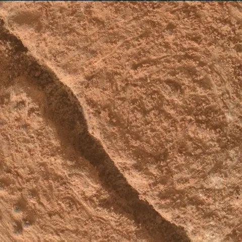 Sol 3473: Mars Hand Lens Imager (MAHLI)