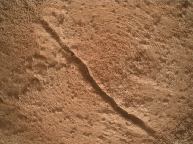 Sol 3473: Mars Hand Lens Imager (MAHLI)