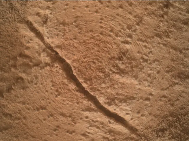 Sol 3473: Mars Hand Lens Imager (MAHLI)