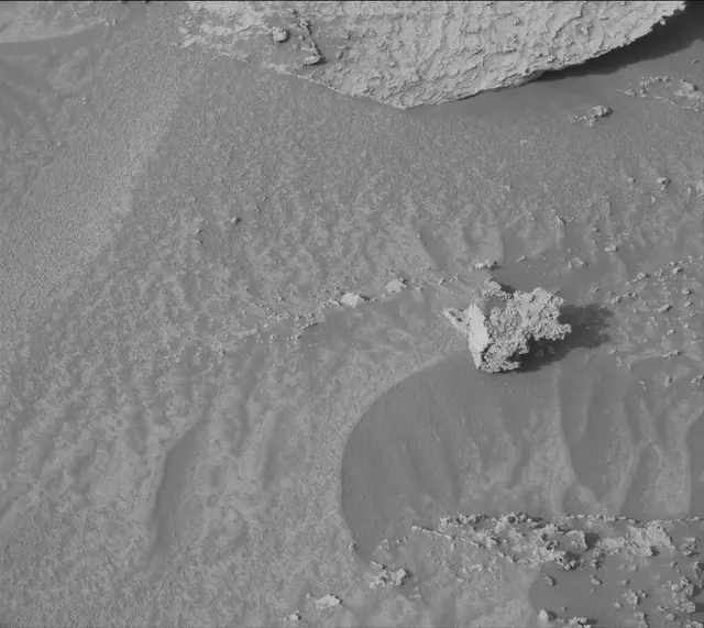 Sol 3474: Mast Camera (Mastcam)
