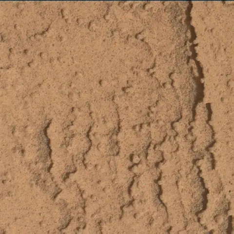 Sol 3476: Mars Hand Lens Imager (MAHLI)