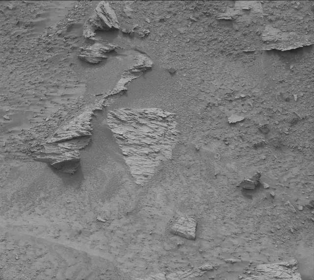 Sol 3485: Mast Camera (Mastcam)