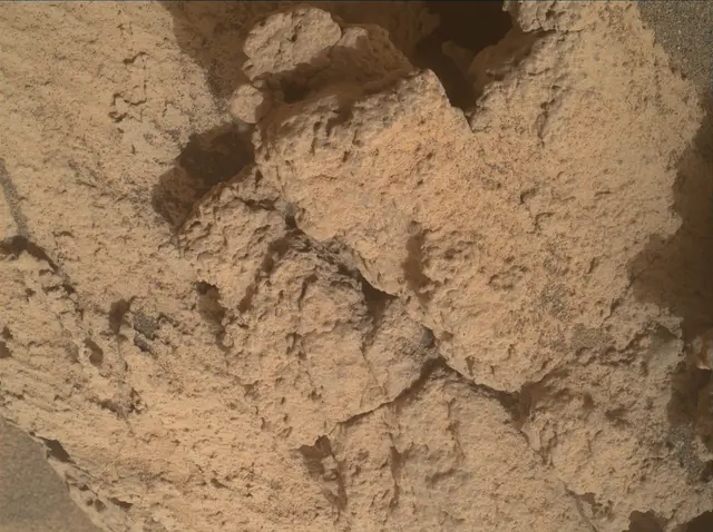 Sol 3485: Mars Hand Lens Imager (MAHLI)