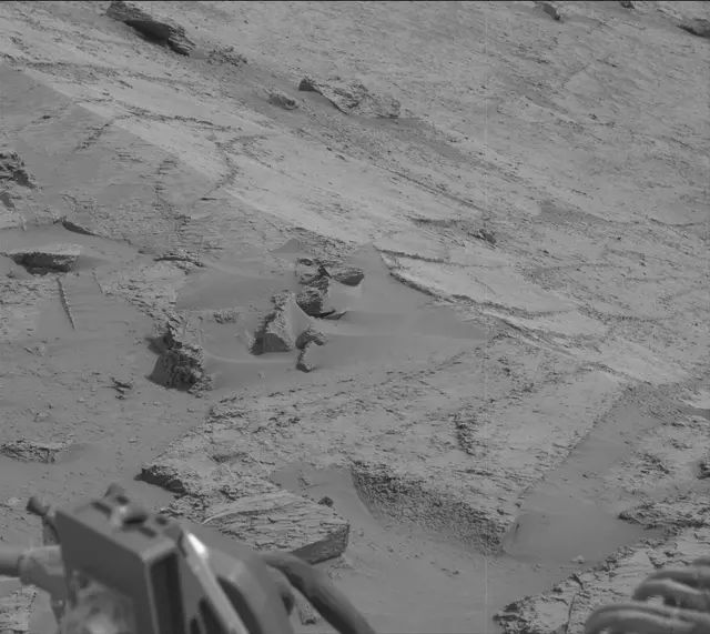 Sol 3491: Mast Camera (Mastcam)