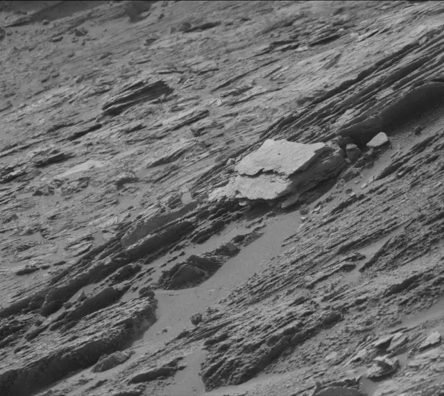Sol 3491: Mast Camera (Mastcam)