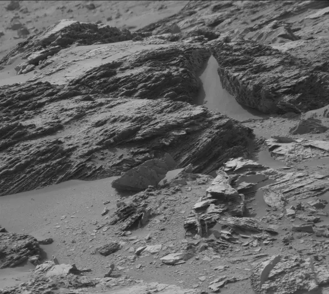Sol 3491: Mast Camera (Mastcam)