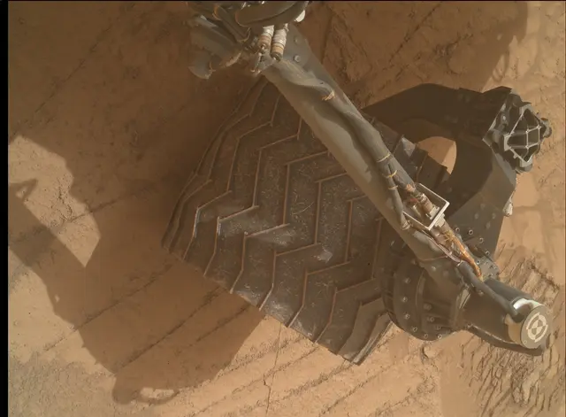 Sol 3492: Mars Hand Lens Imager (MAHLI)