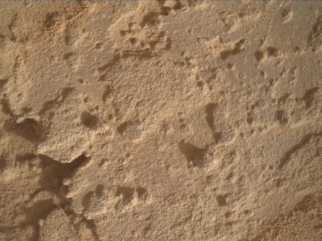 Sol 3493: Mars Hand Lens Imager (MAHLI)