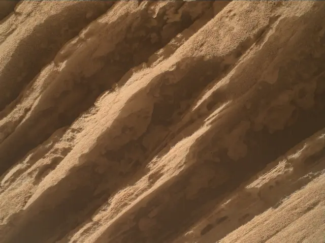 Sol 3493: Mars Hand Lens Imager (MAHLI)