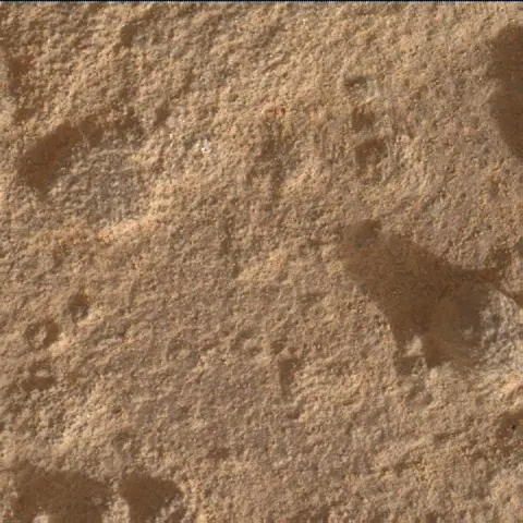 Sol 3493: Mars Hand Lens Imager (MAHLI)