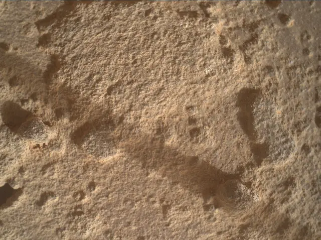 Sol 3493: Mars Hand Lens Imager (MAHLI)