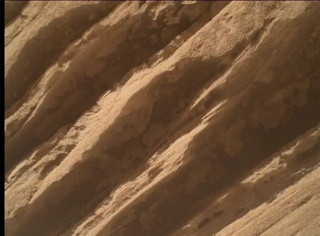 Sol 3493: Mars Hand Lens Imager (MAHLI)