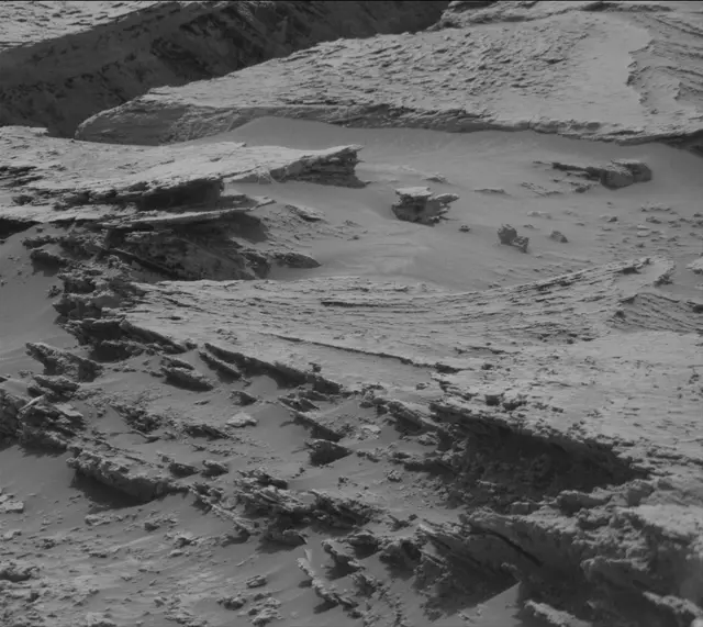 Sol 3494: Mast Camera (Mastcam)