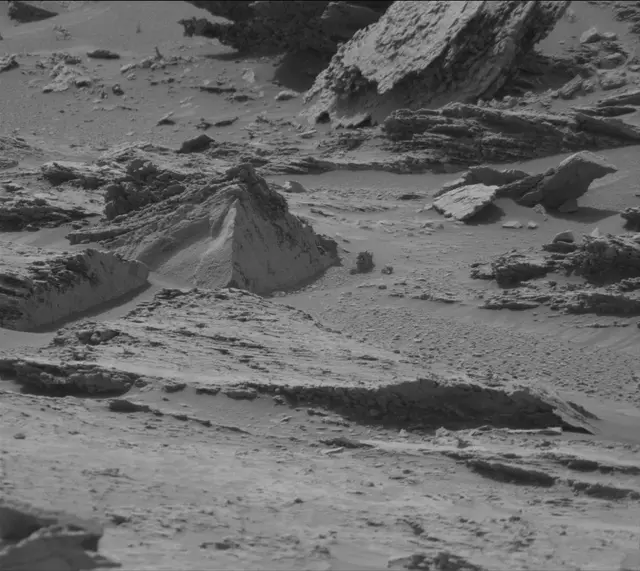 Sol 3494: Mast Camera (Mastcam)