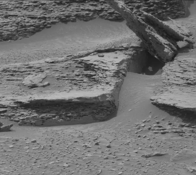 Sol 3494: Mast Camera (Mastcam)