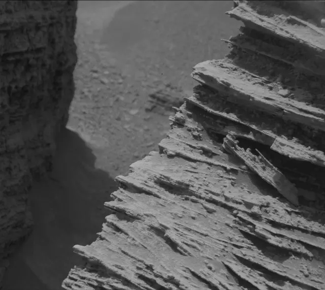 Sol 3494: Mast Camera (Mastcam)
