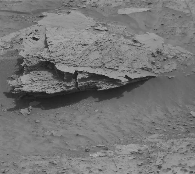 Sol 3503: Mast Camera (Mastcam)