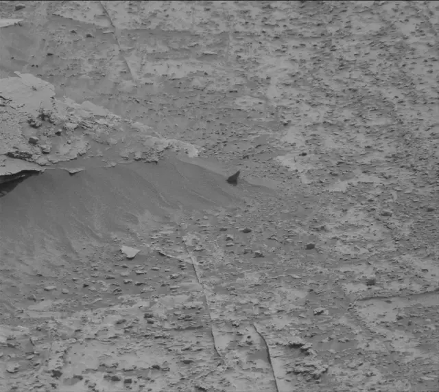 Sol 3503: Mast Camera (Mastcam)