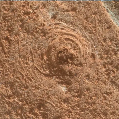 Sol 3503: Mars Hand Lens Imager (MAHLI)