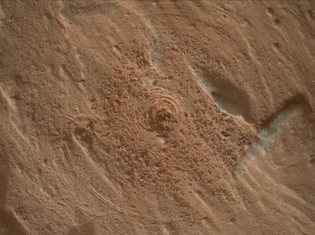 Sol 3503: Mars Hand Lens Imager (MAHLI)