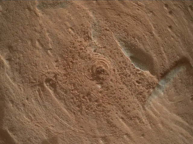 Sol 3503: Mars Hand Lens Imager (MAHLI)
