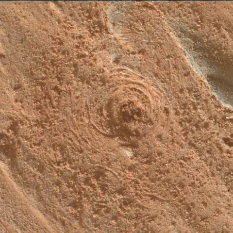 Sol 3503: Mars Hand Lens Imager (MAHLI)